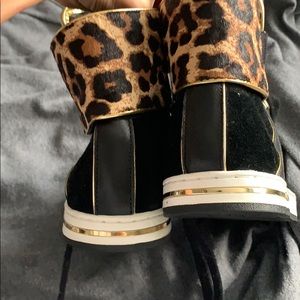 Same shoe